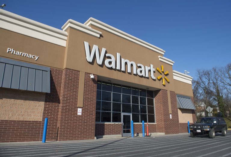 Technoloty News :  After buying Flipkart, Walmart seeks allies to join its fight against Amazon in India .