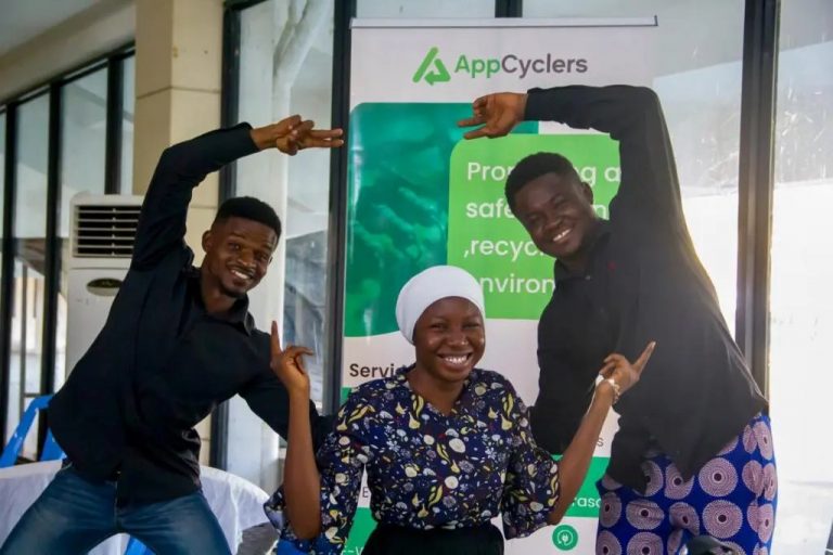 Technoloty News :  AppCyclers wants to fight e-waste pollution across Africa .