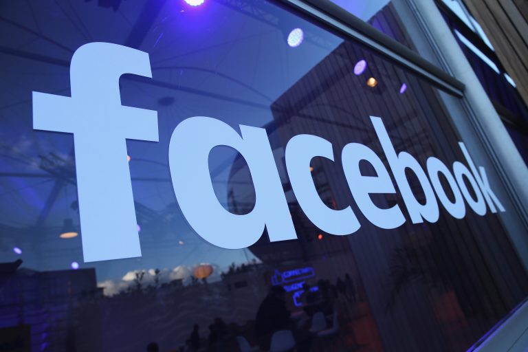 Technoloty News :  Facebook revamps its business tool lineup following threats to its ad targeting business .