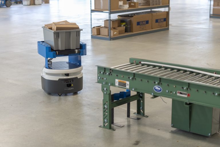 Technoloty News :  Fetch adds two new robots to its warehouse automation army .
