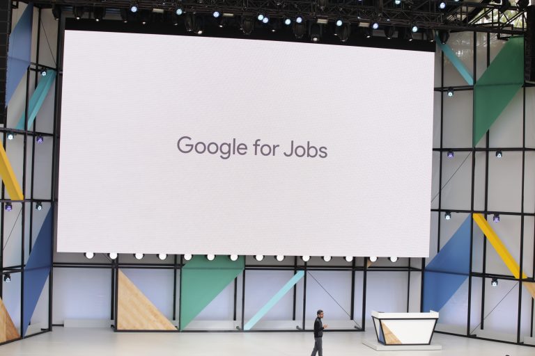 Technoloty News :  Google to launch a jobs search engine in the U.S. .