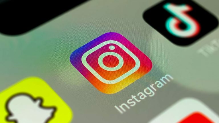 Technoloty News :  Instagram’s new feature protects users from unwanted images and videos in DMs .