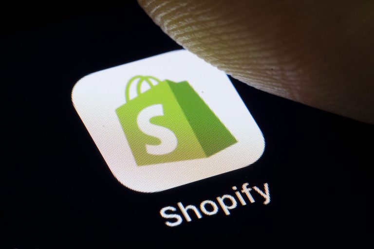 Technoloty News :  Shopify acquires shipping logistics startup Deliverr for $2.1B .