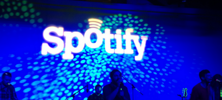 Technoloty News :  Spotify co-founder Martin Lorentzon steps down as chairman, CEO Daniel Ek steps up .