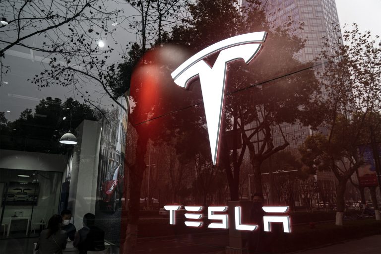Technoloty News :  Tesla closes Shanghai Gigafactory for two days as Covid cases spike in China .