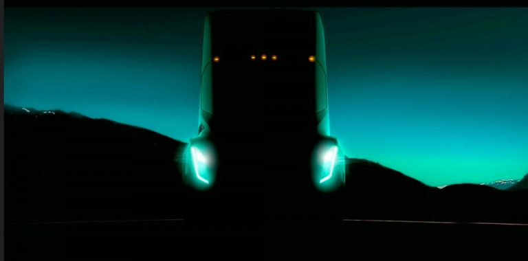 Technoloty News :  Tesla’s electric semi truck will reportedly get 200 to 300 miles per charge .